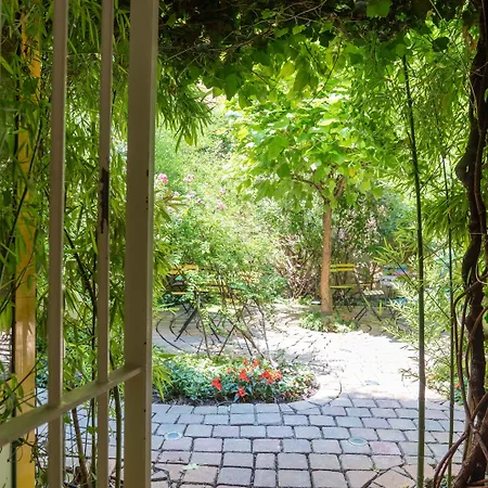 Les Patios Du Marais 1-3